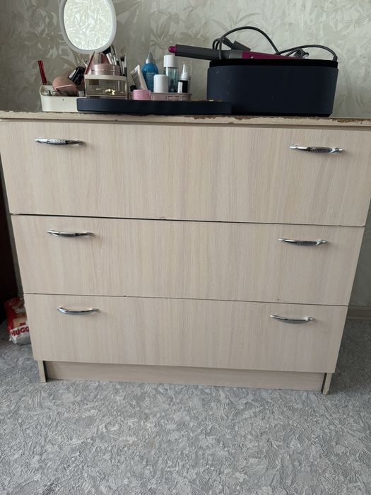 Продам шкаф и комод