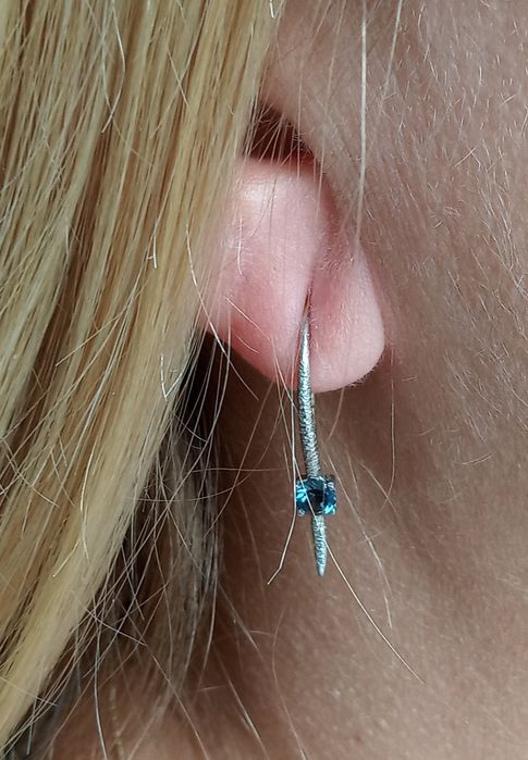 Златни обеци с естествени топази