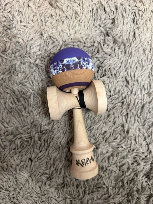 kendama krom pro model adrian vilau