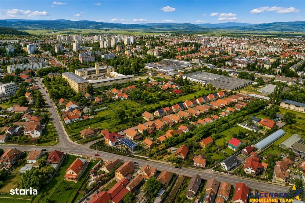 FILM ! Teren de 2.152 mp cu casa, Tigaretei, Sfantu Gheorghe.