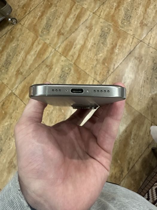 iPhone 16 pro 256gb