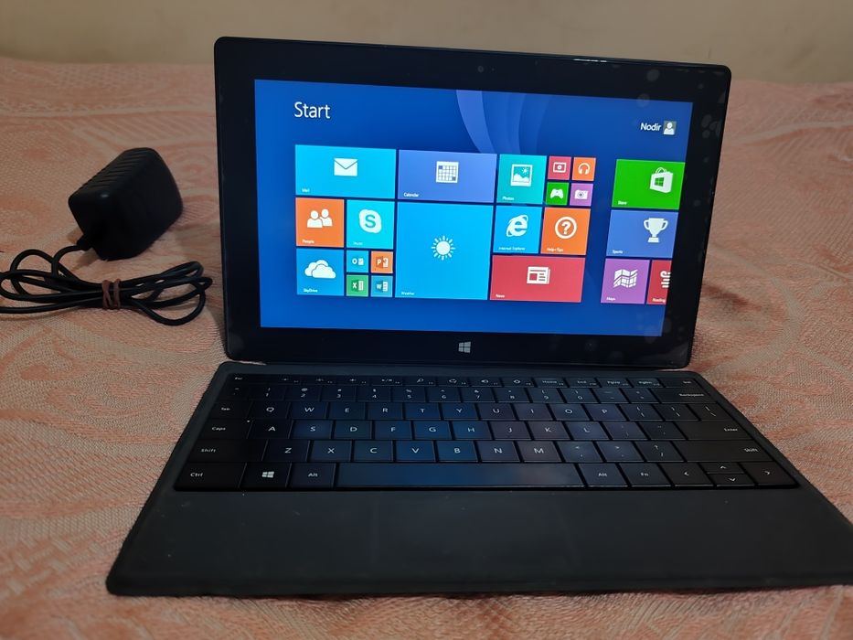 Microsoft Surface RT (2012) Windows 8.1 RT ARM, 2/64 Gigabyte Xotira