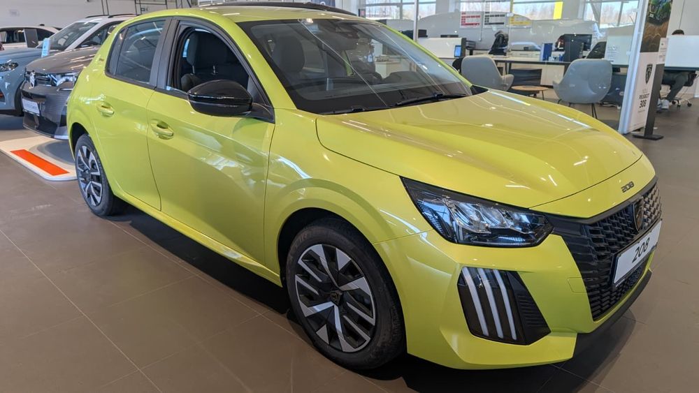 Peugeot 208