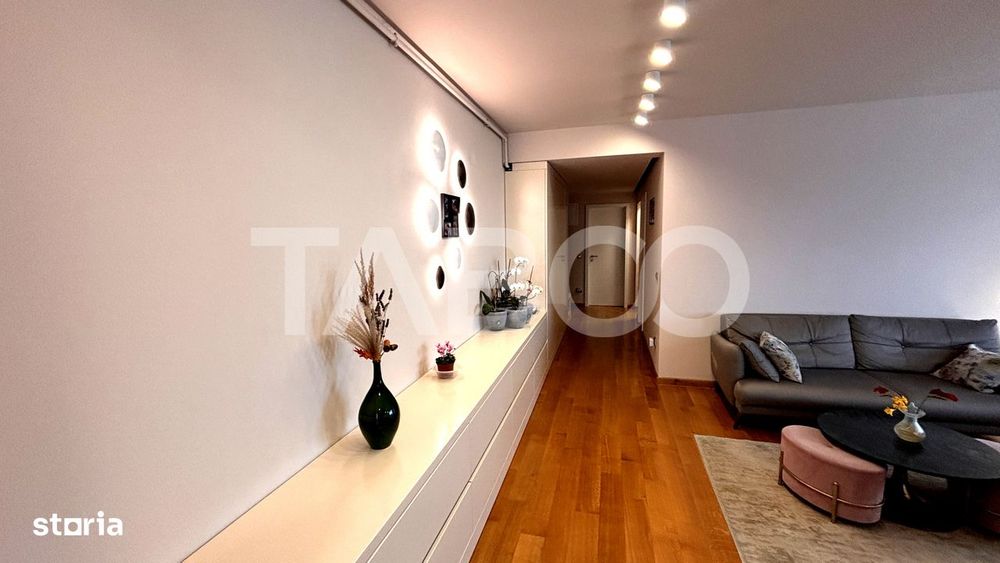 Penthouse 3 camere si doua locuri parcare de vanzare in City Residence