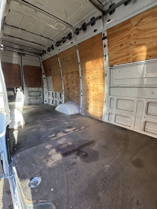 180 лв Товарен МАКСИ БУС МИКРОБУС ПОД НАЕМ КЛИМТИК София 180лв / 24 ч.