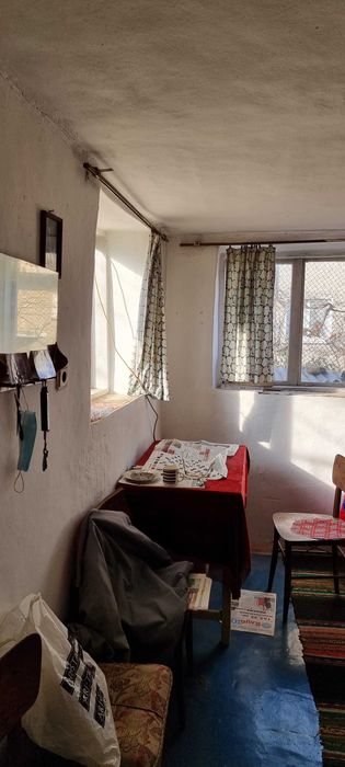 1707-Продава се двуетажна тухлена на гредоред къща в кв. "Житница"!