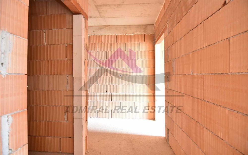 Продава се Двустаен апартамент в Варна, Възраждане 3 - 99 кв.м за 1091 €/кв.м - Снимка #2