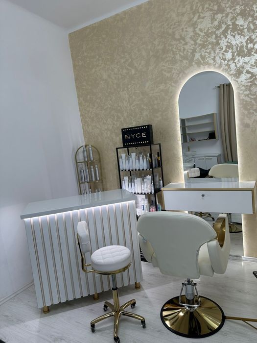 Se vinde ,salon de coafură !