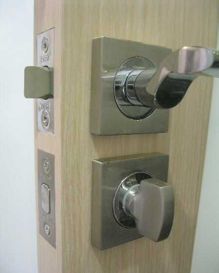 Монтаж межкомнатных Дверей