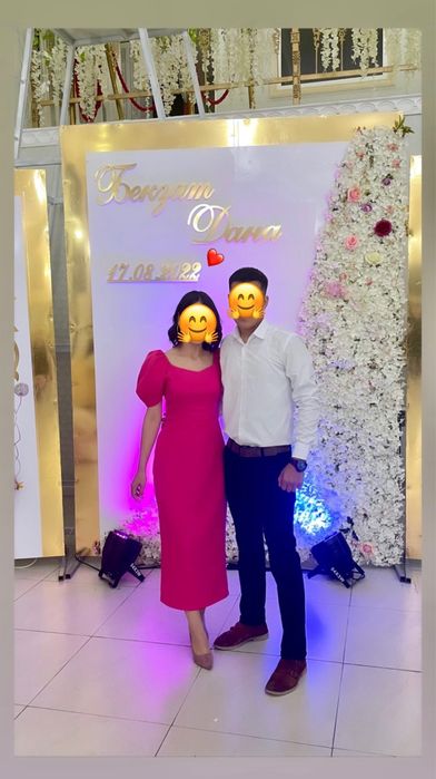 Платье вечерный в идеальном состояний