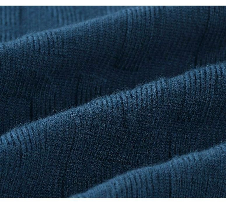 Модный мужской свитер