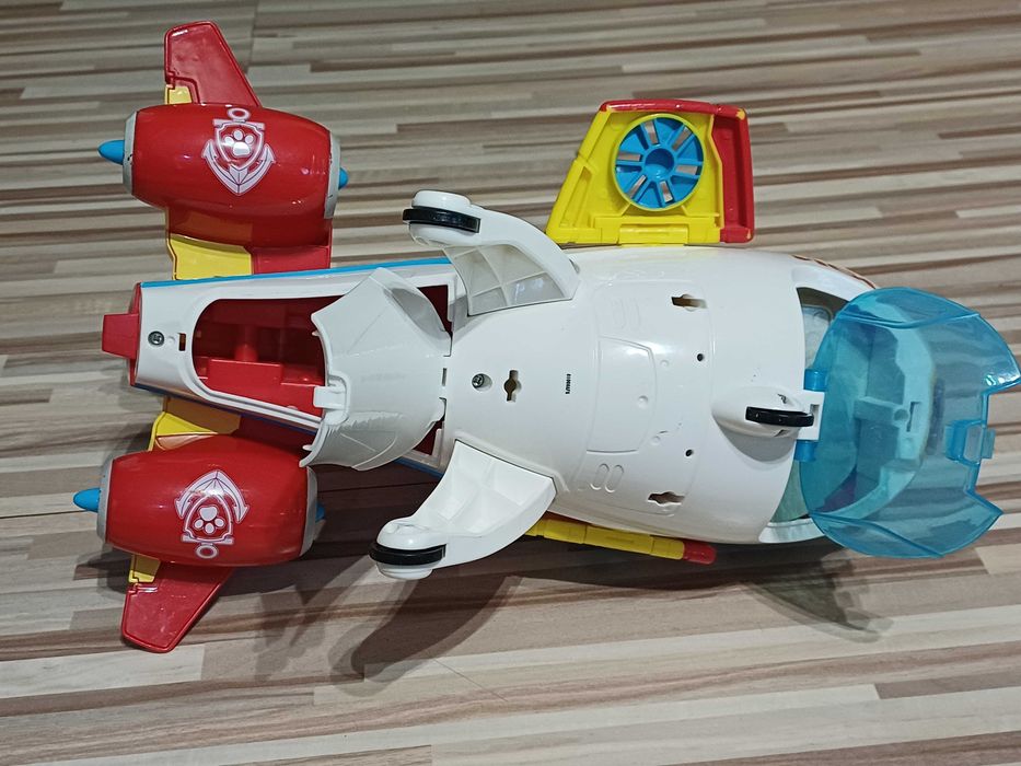 Играчка подводницата на пес патрул