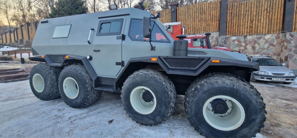 Снегоболотоход плавающий