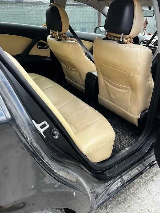 Toyota avensis 2.0tdi