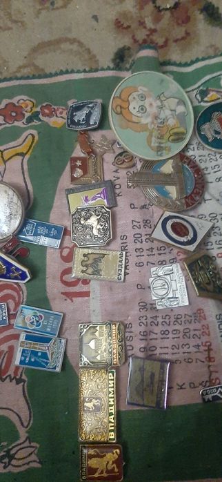 Продам значки СССР