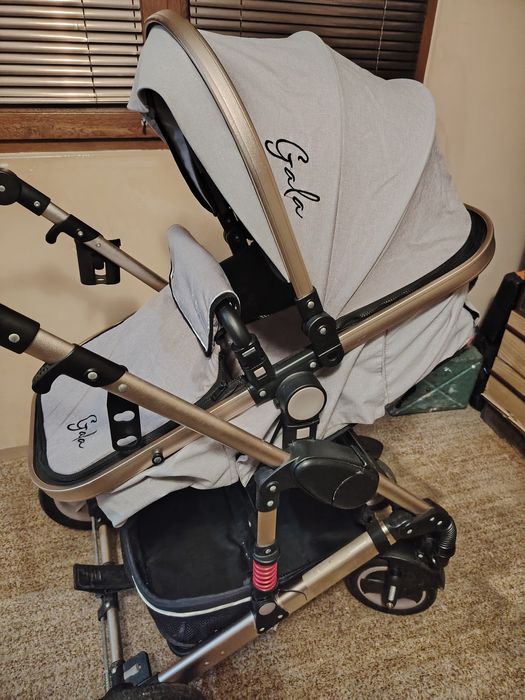 Бебешка количка.