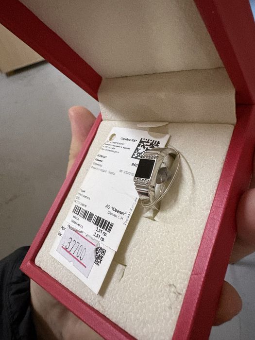 продам мужское кольцо печатку серебро