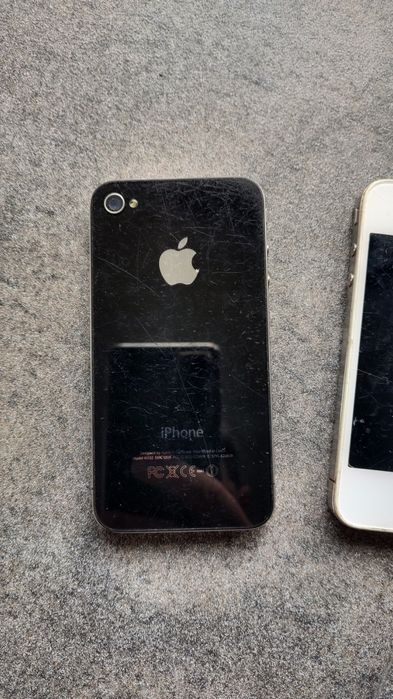 Лот устройства iPhone iPod