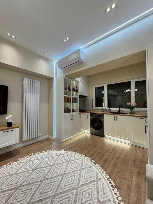 3-х комнатная Метро Айбек 80 м²