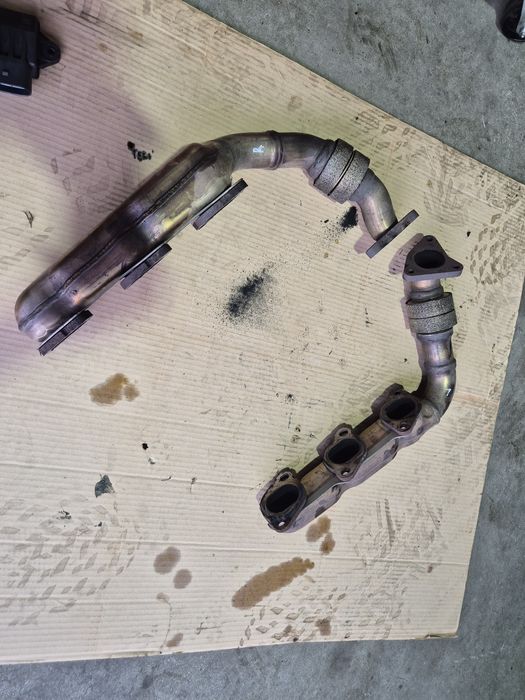 Изпускателен колектор Мерцедес 3.2 ОМ642 Mercedes 2.8 cdi ляв десен