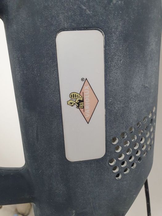 Шлайфмашина Жираф за стени и тавани