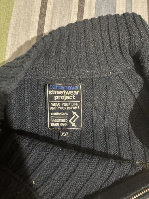 Pulover de bărbati.