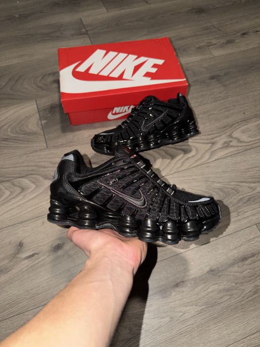 Nike Shox.