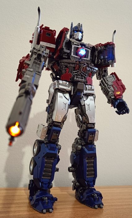 CE-06 Transformers Optimus Prime