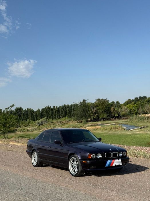 Bmw e34.    I520
