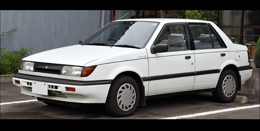 Изузу Джемини Япония 1987.  Оцинкованный кузов. Не битый .