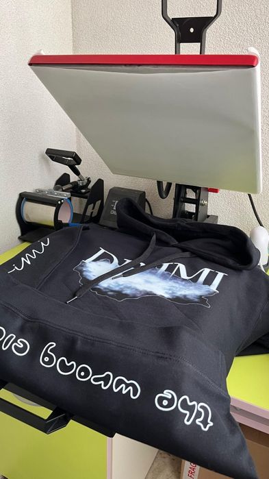 Hanorac imprimat profesional DTF - personalizare de hanorace | bluze