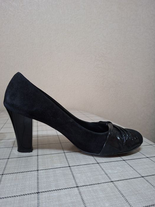 Туфли замшевые 40 размер