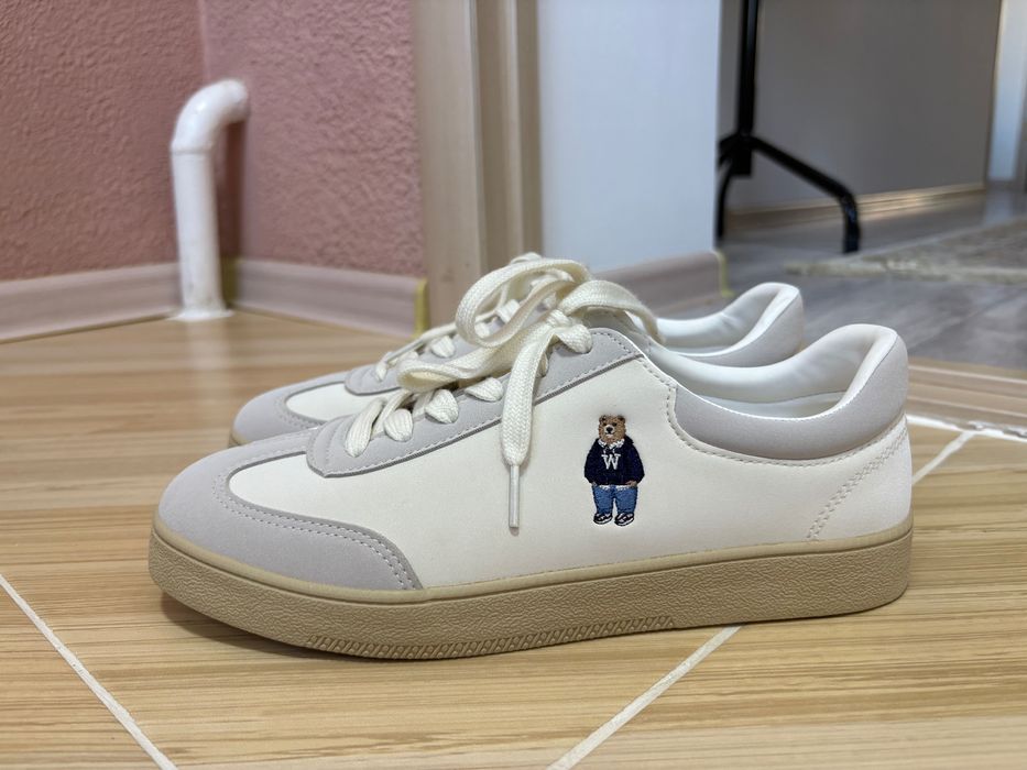 Оригинал кроссовка Who.A.U