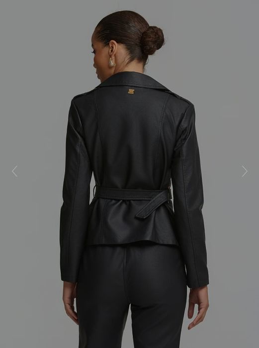 Lynne яке с кожен ефект