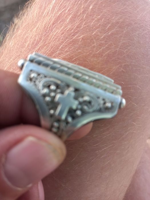 Продам серебряную печатку