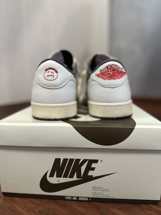 Nike x Travis Scott Air Jordan 1 Low reverse mocha