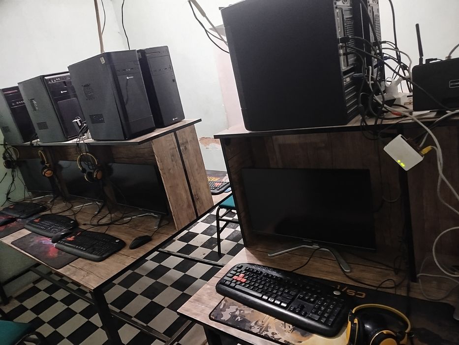 Kampiyutirlar sotiladi