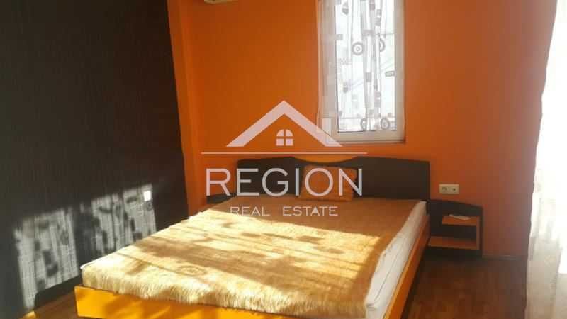 Тристаен НОВ обзаведен апартамент-Колхозен пазар