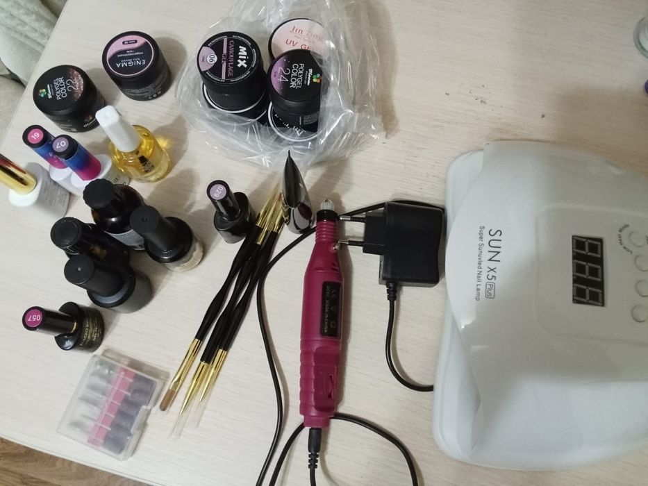 Продам маникюрный набор