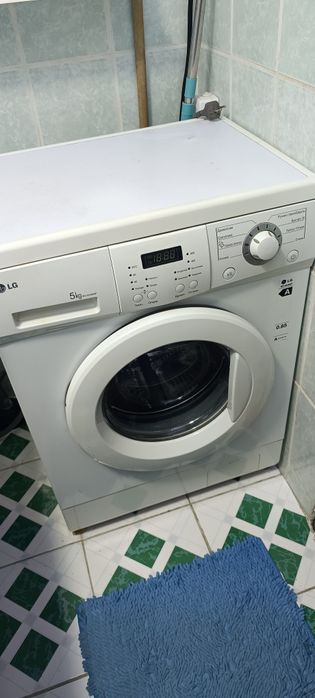 Продам машинку на запчасти