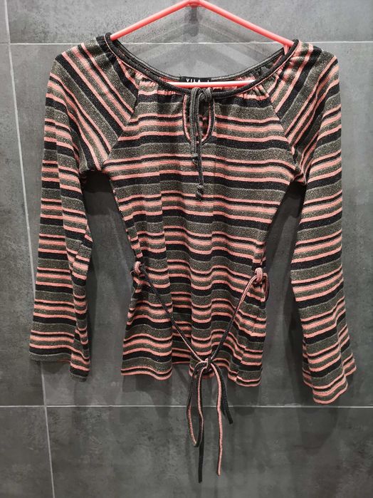 Блузи М размер - Доставка до СПИДИ АВТОМАТ 2,14€