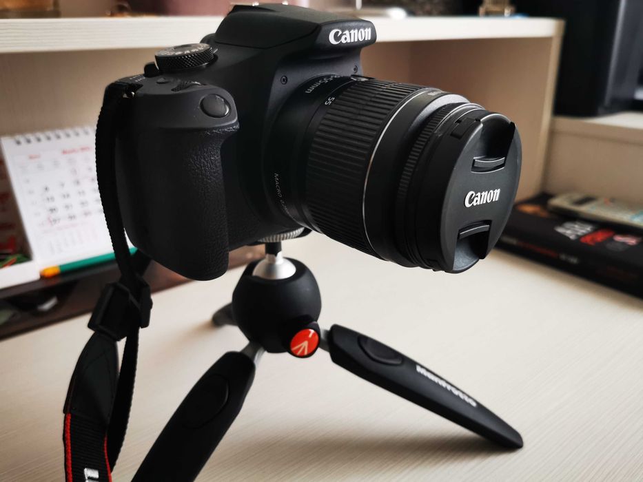 Canon EOS 2000D + EF-S 18-55 IS II 2728C003 - (NEFOLOSIT)+Trepied+Card