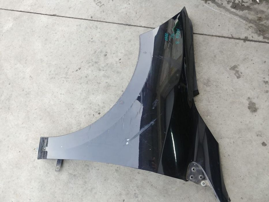 aripa stanga fata renault megane 3 2010