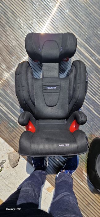 Продам срочно детское авто кресло