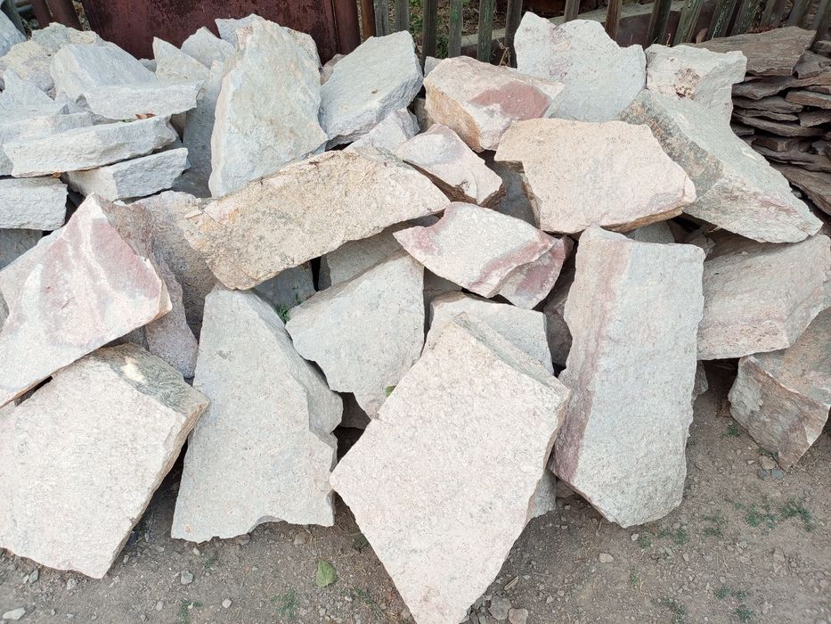 Натуральный рваный камень