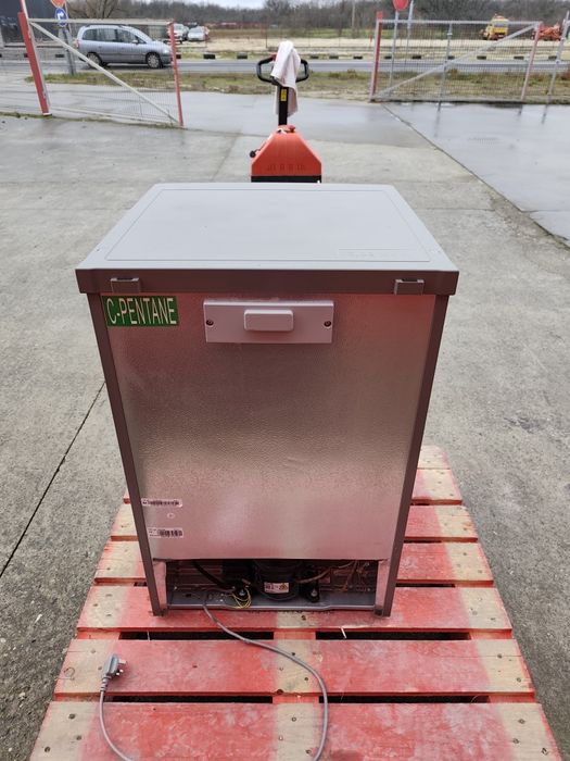 Вертикален фризер Hoover