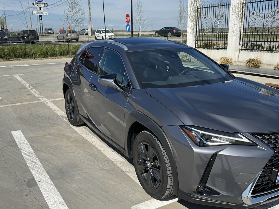 Vand Lexus Seria UX 250h