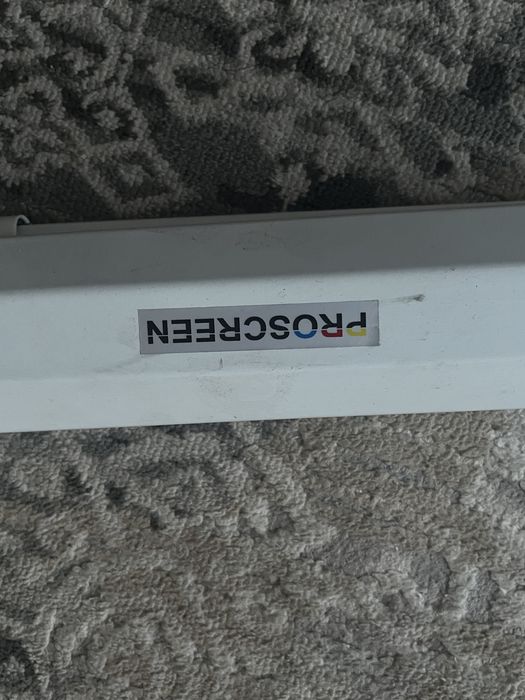 Проектор EB-E500 multimedia projector и LED экран 3метра. 20см