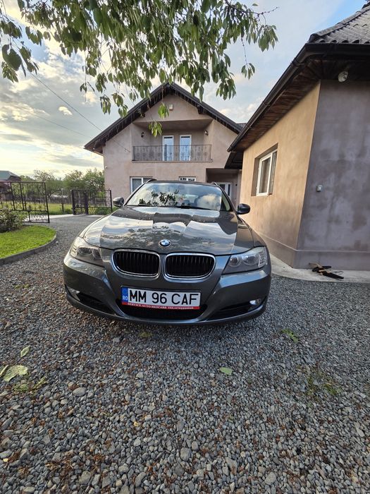 Vând bmw 320d an 2011