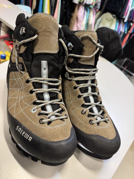 Обувки туризъм SALEWA
